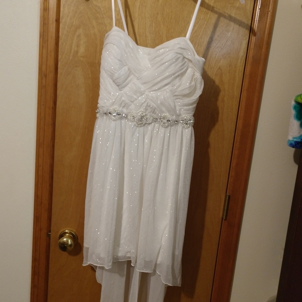 White glittery hi-low dress